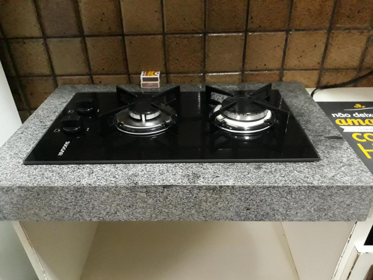 Appartamento Pequeno e Completo na Orla Salvador Esterno foto