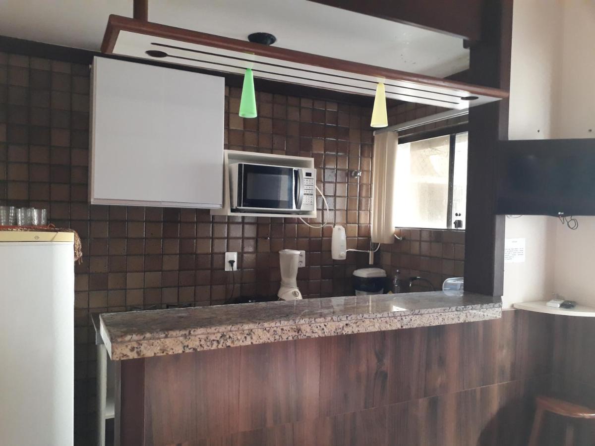 Appartamento Pequeno e Completo na Orla Salvador Esterno foto